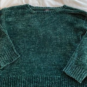 Jones New York emerald green sweater ~ so cozy